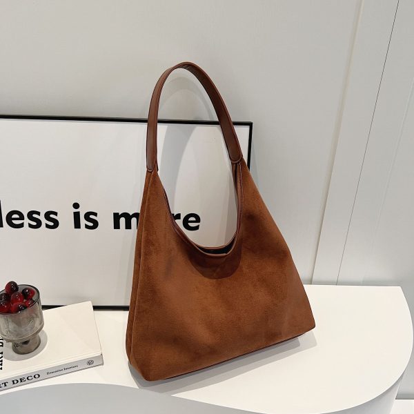 ⁦Autumn Winter Retro Niche Suede Western Style All-matching Shoulder Bag⁩ - الصورة ⁦4⁩