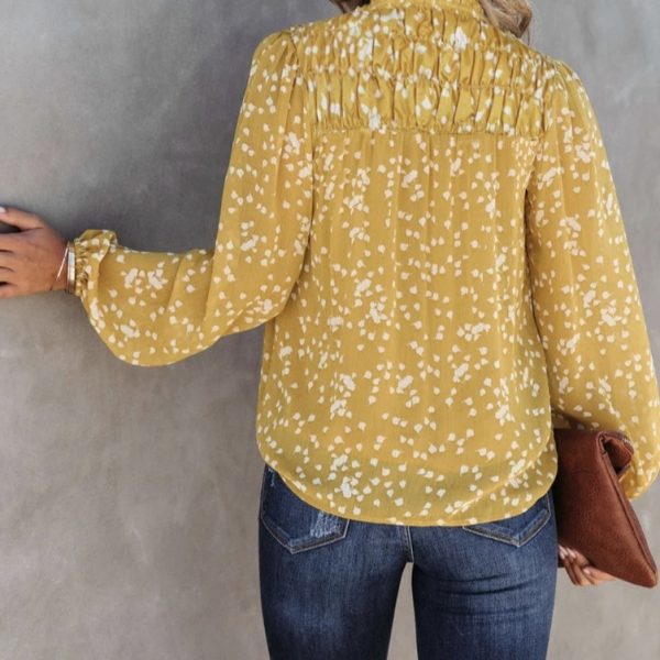 ⁦Women's New V-neck Printed Pleated Detail Fashionable, Fresh And Versatile Commuting Vacation Fashionable Shirt Top⁩ - الصورة ⁦2⁩