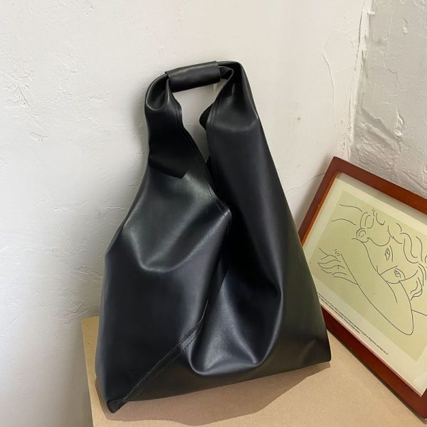 ⁦Women's Fashion Trending Shoulder Bag⁩ - الصورة ⁦3⁩