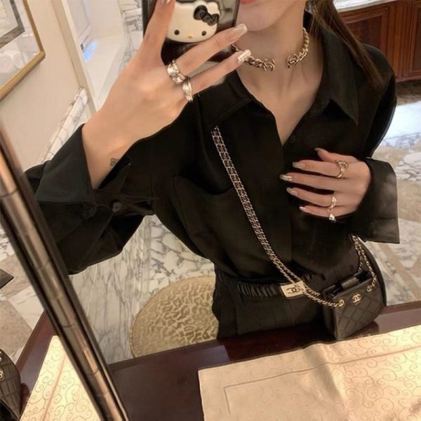 ⁦Women's Summer Design Sense Niche Acetate Satin Salt Shirt⁩ - الصورة ⁦3⁩