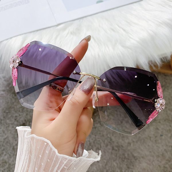 ⁦Sunglasses Female Rhinestone To Make Big Face Thin-looked UV Protection Sun Glasses⁩ - الصورة ⁦6⁩