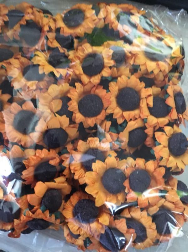 ⁦SUNFLOWER Diy Garland Accessories Wedding Candies Box Accessories Small Sunflower Bouquet⁩ - الصورة ⁦2⁩