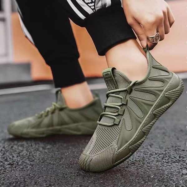 ⁦Breathable Mesh Sports Shoes Casual Lace-up Sneakers Men Non-slip Shoes⁩ - الصورة ⁦2⁩
