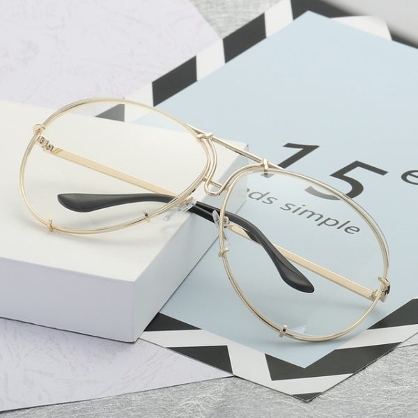 ⁦Women's Fashion Lens Sunglasses Gradient Color⁩ - الصورة ⁦4⁩