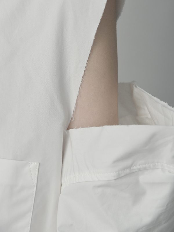 ⁦Autumn New Design Sense Off-shoulder Frayed Lapel White Shirt⁩ - الصورة ⁦2⁩