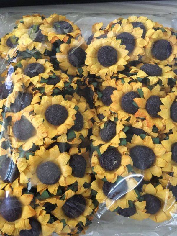 ⁦SUNFLOWER Diy Garland Accessories Wedding Candies Box Accessories Small Sunflower Bouquet⁩ - الصورة ⁦3⁩
