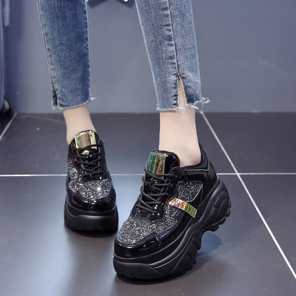 ⁦Student Patent Leather Fashion Sneakers Trend⁩ - الصورة ⁦2⁩