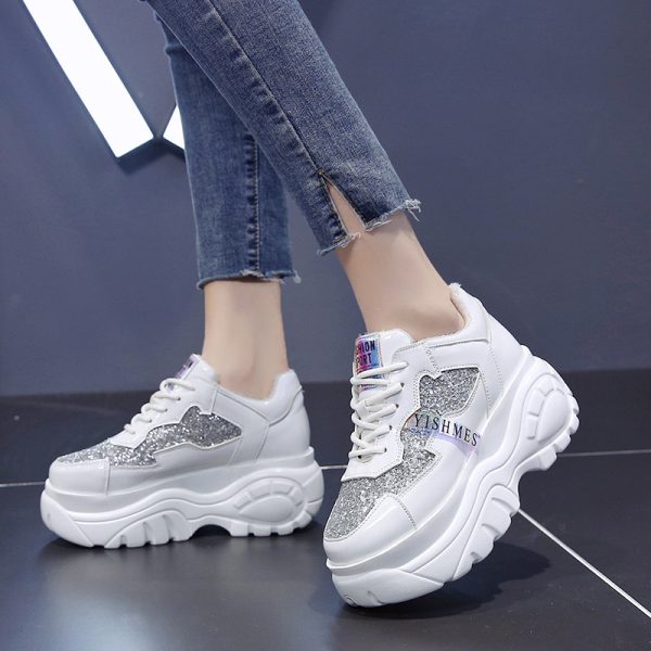⁦Student Patent Leather Fashion Sneakers Trend⁩ - الصورة ⁦3⁩
