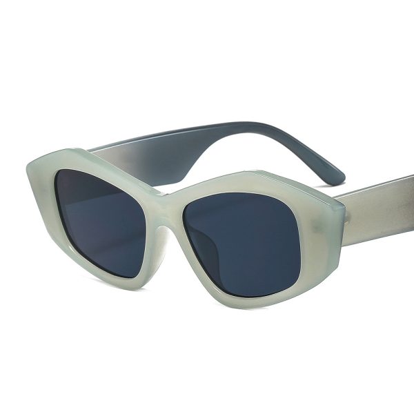 ⁦Striped Sunglasses For Men And Women Small Frame Geometry⁩ - الصورة ⁦3⁩