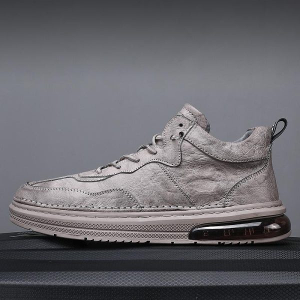 ⁦Winter New Men's Plus Cashmere Warm Cotton Shoes High-top Casual Leather Shoes Trend All-match Sneakers⁩ - الصورة ⁦4⁩
