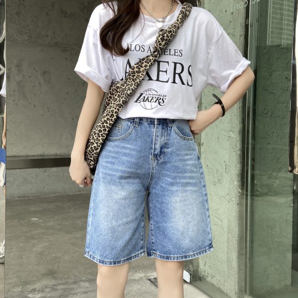 ⁦Women's High Waist Denim Shorts⁩ - الصورة ⁦6⁩