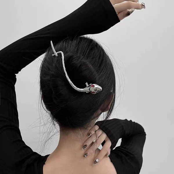⁦Women's Fashion Personality Snake Hair Accessories⁩ - الصورة ⁦4⁩
