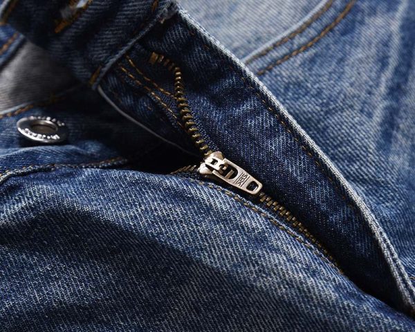 ⁦Advanced Lightning Crack Washed Distressed Design Jeans For Men⁩ - الصورة ⁦3⁩