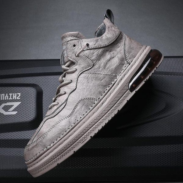 ⁦Winter New Men's Plus Cashmere Warm Cotton Shoes High-top Casual Leather Shoes Trend All-match Sneakers⁩ - الصورة ⁦3⁩