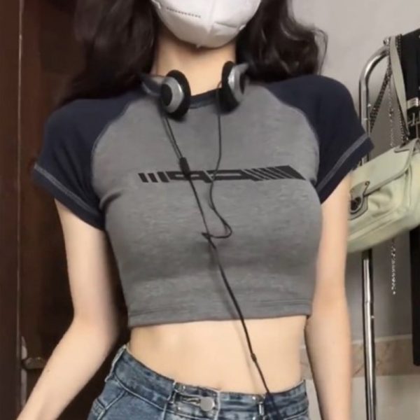 ⁦American Retro Raglan Short Sleeve Design⁩ - الصورة ⁦5⁩