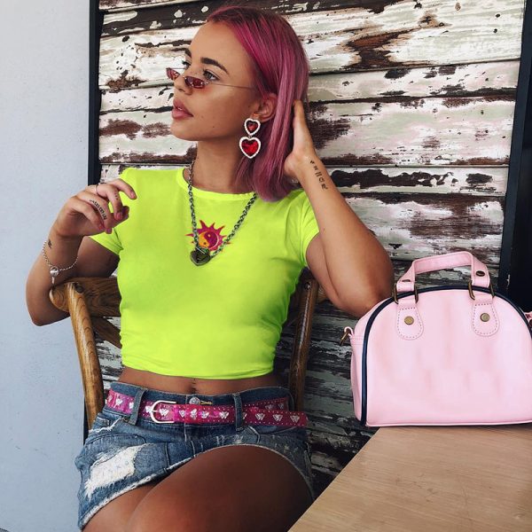 ⁦Sunflower printed small letters slimming T-shirt⁩ - الصورة ⁦3⁩