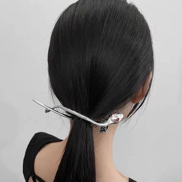 ⁦Women's Fashion Personality Snake Hair Accessories⁩ - الصورة ⁦2⁩