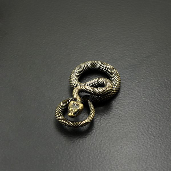 ⁦Viper Pendant Keychain Men's Car Accessories⁩ - الصورة ⁦2⁩