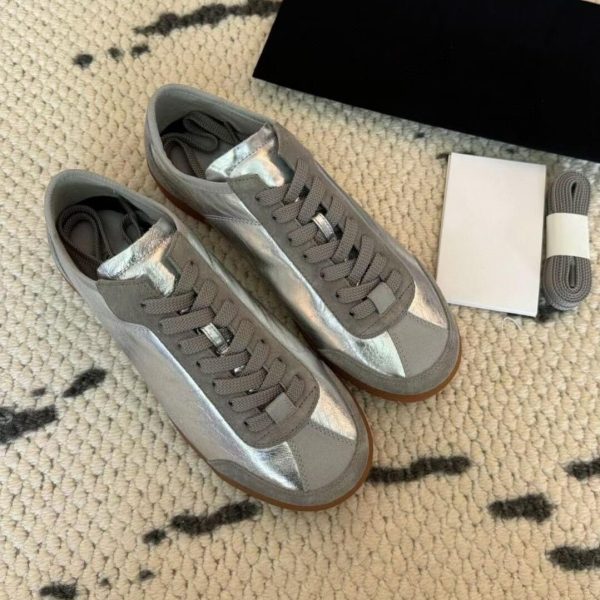 ⁦Super Soft Bottom Leather Casual Silver German Training Shoes⁩ - الصورة ⁦2⁩