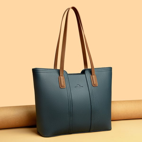 ⁦Women's Shoulder Bag Fashion Simple High Capacity Waterproof Totes Handbags Designer⁩ - الصورة ⁦6⁩