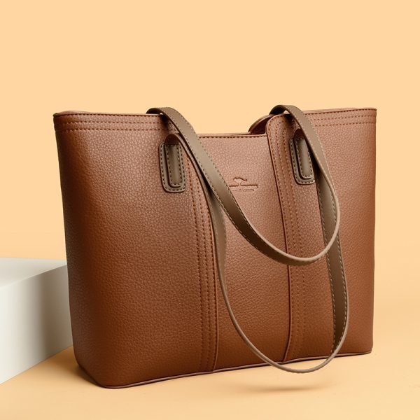 ⁦Women's Shoulder Bag Fashion Simple High Capacity Waterproof Totes Handbags Designer⁩ - الصورة ⁦3⁩
