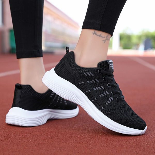⁦Women's Mesh Breathable Soft Bottom Non-slip Sneaker⁩ - الصورة ⁦3⁩