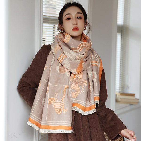 ⁦Women Double Sided Retro Carriage Warm Scarf⁩ - الصورة ⁦2⁩