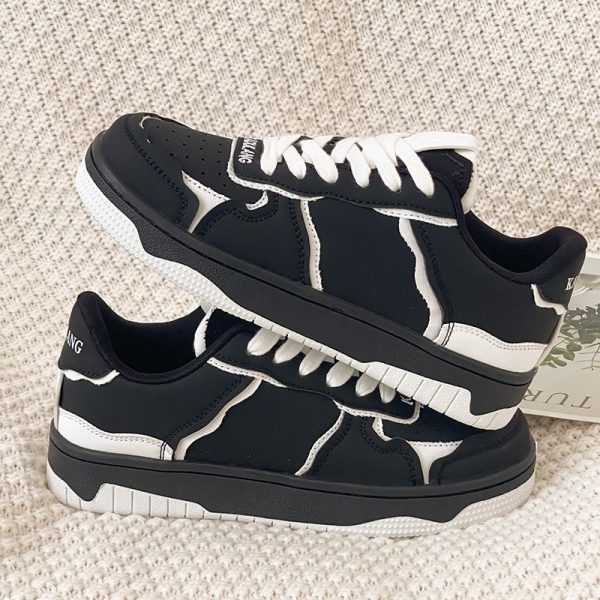 ⁦Black And White Color Contrast Panda Shoes China-Chic Thick Soled Lovers Sneakers⁩ - الصورة ⁦6⁩