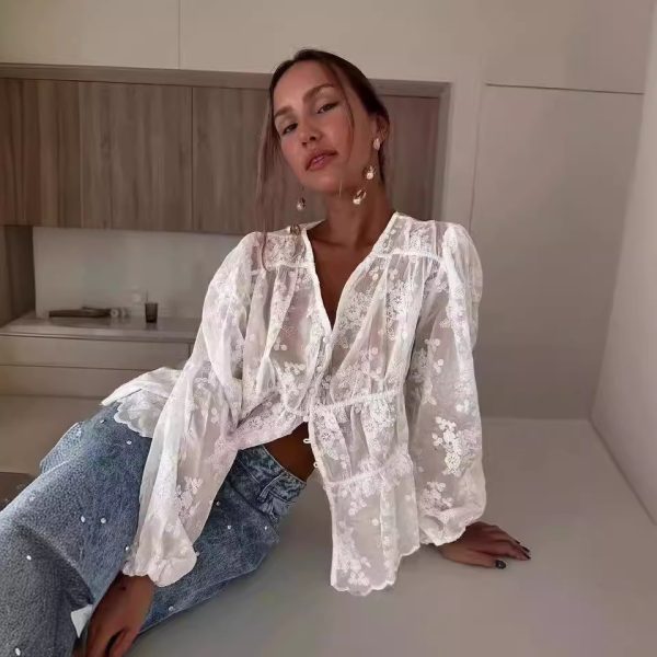 ⁦Women's U-neck Loose Embroidered Long-sleeved Shirt⁩ - الصورة ⁦2⁩